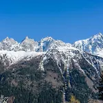 Mont Blanc 212 - Year * 霞慕尼