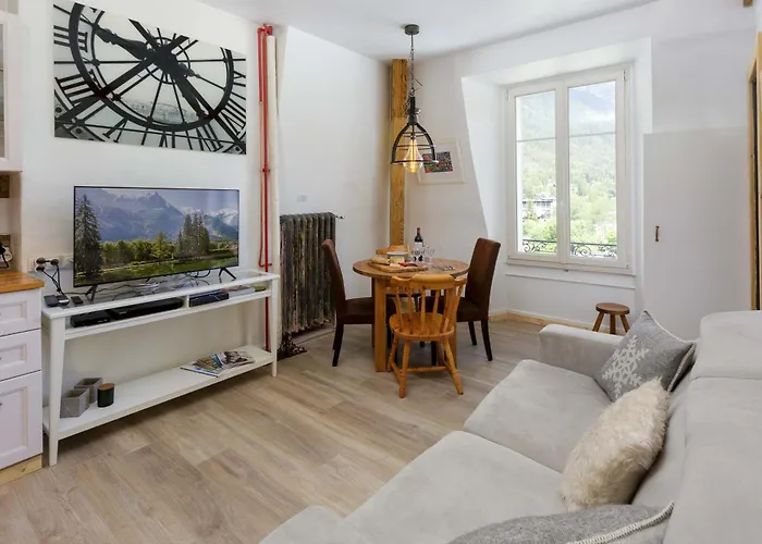 Mont Blanc 212 - Year * Шамоні