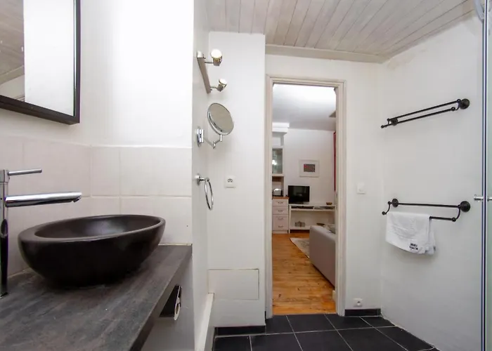 Mont Blanc 212 - Year